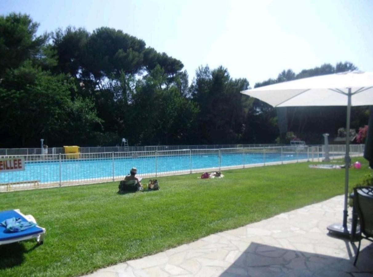סיס-פור-לה-פלאז' Bel Appartement Avec Piscine Proche Des Plages מראה חיצוני תמונה